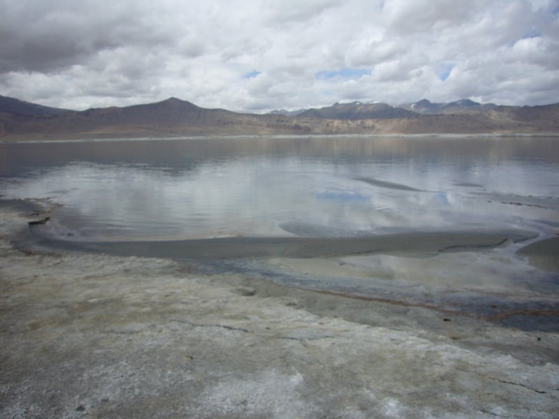 Tso-kar - the salt lake.